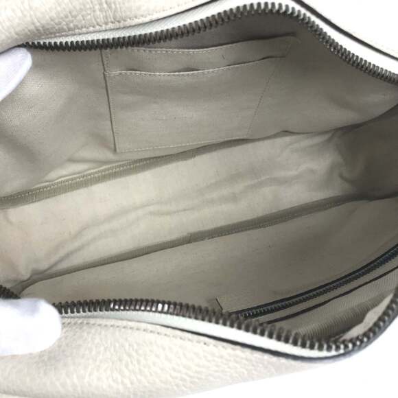 GUCCI Authentic White Leather Messenger Shoulder Bag - Picture 8 of 16